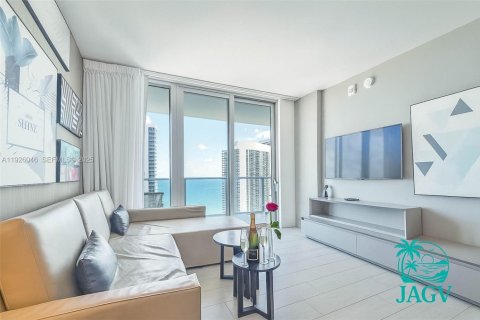 Condominio en venta en Hollywood, Florida, 2 dormitorios, 96.99 m2 № 1984335 - foto 4