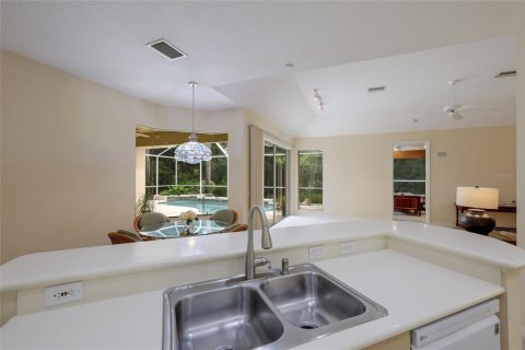 Villa ou maison à vendre à Lakewood Ranch, Floride: 3 chambres, 248.14 m2 № 2200772 - photo 15