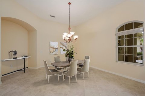 Villa ou maison à vendre à Lakewood Ranch, Floride: 3 chambres, 248.14 m2 № 2200772 - photo 7