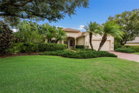 Villa ou maison à vendre à Lakewood Ranch, Floride: 3 chambres, 248.14 m2 № 2200772 - photo 2
