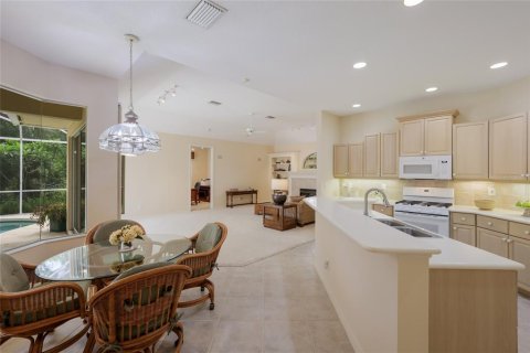 Villa ou maison à vendre à Lakewood Ranch, Floride: 3 chambres, 248.14 m2 № 2200772 - photo 10