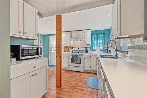 House in Odessa, Florida 2 bedrooms, 79.52 sq.m. № 2425881 - photo 26