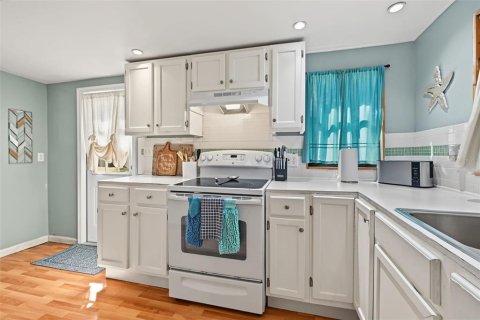 House in Odessa, Florida 2 bedrooms, 79.52 sq.m. № 2425881 - photo 28