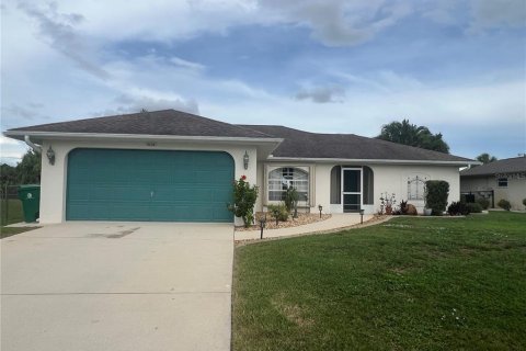 Villa ou maison à Port Charlotte, Floride 3 chambres, 138.89 m2 № 2399474