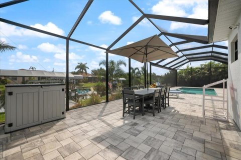 House in Port Charlotte, Florida 3 bedrooms, 199.37 sq.m. № 2150808 - photo 28
