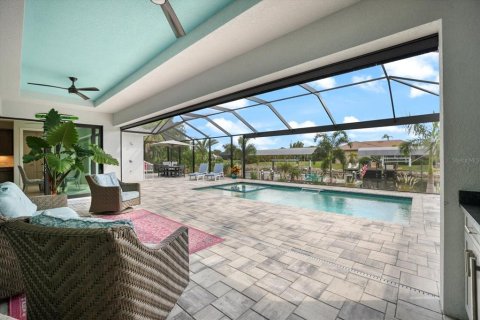 House in Port Charlotte, Florida 3 bedrooms, 199.37 sq.m. № 2150808 - photo 20