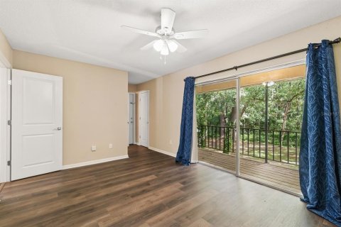 Condo in Gainesville, Florida, 3 bedrooms  № 1817825 - photo 19