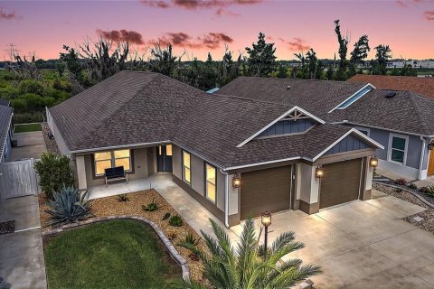 House in The Villages, Florida 3 bedrooms, 151.71 sq.m. № 2209140 - photo 4
