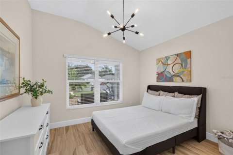House in The Villages, Florida 3 bedrooms, 151.71 sq.m. № 2209140 - photo 27