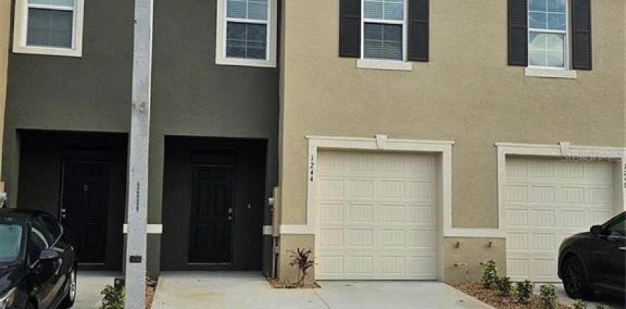 Touwnhouse à Davenport, Floride 3 chambres, 135.92 m2 № 2304984