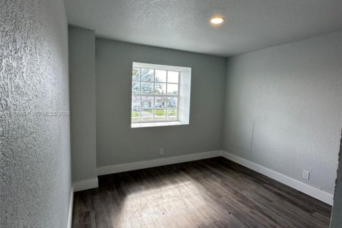 Adosado en alquiler en Margate, Florida, 2 dormitorios, 104.24 m2 № 2010586 - foto 15