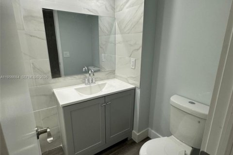 Adosado en alquiler en Margate, Florida, 2 dormitorios, 104.24 m2 № 2010586 - foto 19