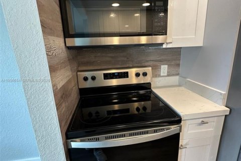 Adosado en alquiler en Margate, Florida, 2 dormitorios, 104.24 m2 № 2010586 - foto 7