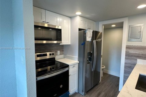 Adosado en alquiler en Margate, Florida, 2 dormitorios, 104.24 m2 № 2010586 - foto 5