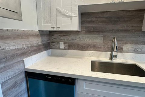 Adosado en alquiler en Margate, Florida, 2 dormitorios, 104.24 m2 № 2010586 - foto 8