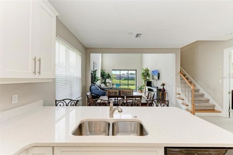 House in Bradenton, Florida 4 bedrooms, 247.12 sq.m. № 1688385 - photo 15