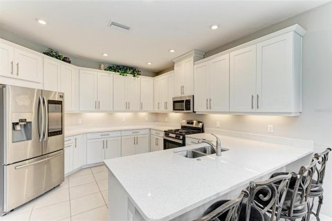 House in Bradenton, Florida 4 bedrooms, 247.12 sq.m. № 1688385 - photo 9