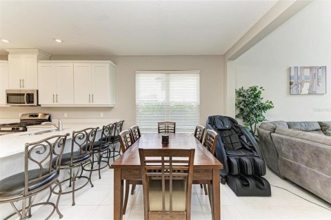 House in Bradenton, Florida 4 bedrooms, 247.12 sq.m. № 1688385 - photo 17