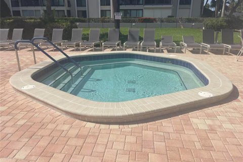 Снять в аренду кондоминиум в Клируотер, Флорида 2 спальни, 151.43м2, № 2142841 - фото 29
