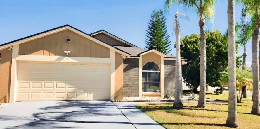 Casa en Kissimmee, Florida 3 dormitorios, 127.93 m2 № 1689874