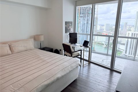 Condo in Miami, Florida, 1 bedroom  № 2193344 - photo 11
