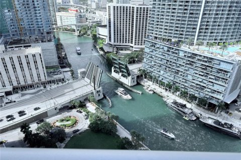 Condo in Miami, Florida, 1 bedroom  № 2193344 - photo 9