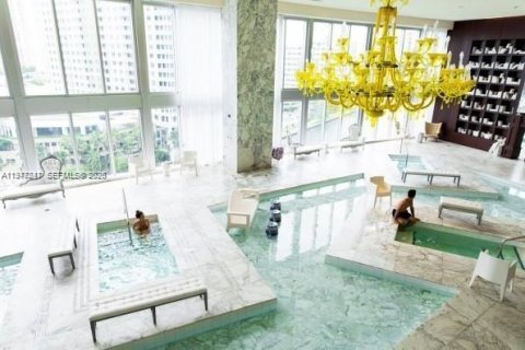 Condo in Miami, Florida, 1 bedroom  № 2193344 - photo 18