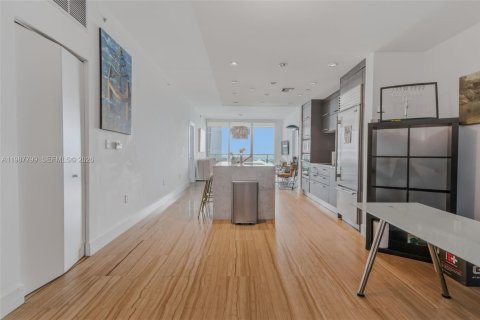 Condominio en venta en Miami, Florida, 2 dormitorios, 134.71 m2 № 2056154 - foto 2
