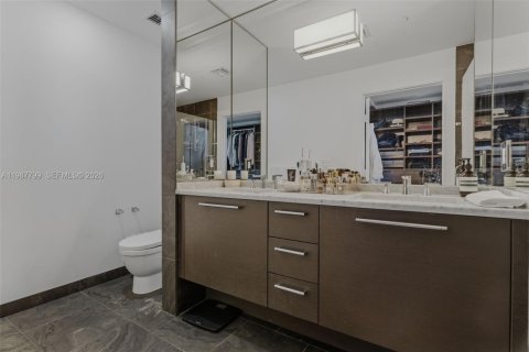 Condominio en venta en Miami, Florida, 2 dormitorios, 134.71 m2 № 2056154 - foto 22