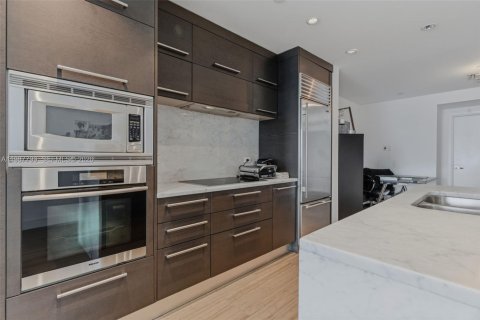 Condominio en venta en Miami, Florida, 2 dormitorios, 134.71 m2 № 2056154 - foto 7
