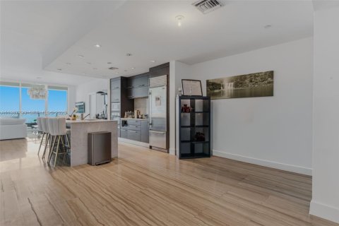 Condominio en venta en Miami, Florida, 2 dormitorios, 134.71 m2 № 2056154 - foto 4