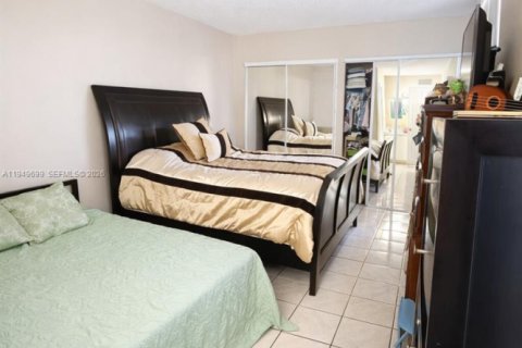 Снять в аренду кондоминиум в Майами, Флорида 2 спальни, 74.32м2, № 2005522 - фото 7