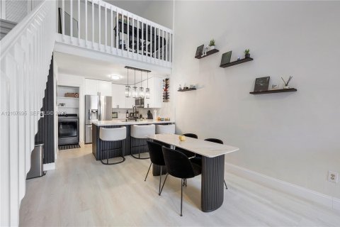 Casa en venta en North Lauderdale, Florida, 2 dormitorios, 110.18 m2 № 2421359 - foto 6