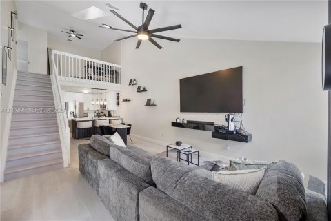 Casa en venta en North Lauderdale, Florida, 2 dormitorios, 110.18 m2 № 2421359 - foto 4