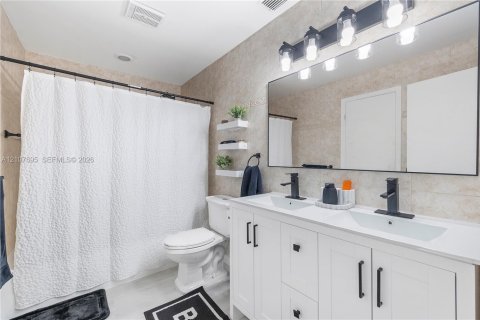 Casa en venta en North Lauderdale, Florida, 2 dormitorios, 110.18 m2 № 2421359 - foto 19