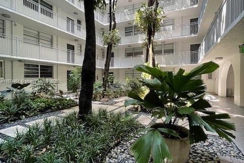 Copropriété à vendre à Miami, Floride: 2 chambres, 91.97 m2 № 1926414 - photo 26