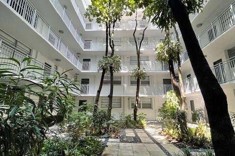 Copropriété à vendre à Miami, Floride: 2 chambres, 91.97 m2 № 1926414 - photo 27