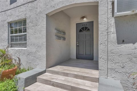 Immobilier commercial à vendre à Dania Beach, Floride: 269.32 m2 № 1922655 - photo 4