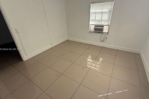 Immobilier commercial à vendre à Dania Beach, Floride: 269.32 m2 № 1922655 - photo 11