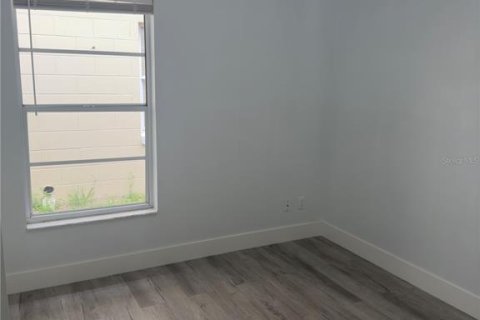 House in Apopka, Florida 3 bedrooms, 95.69 sq.m. № 1789079 - photo 9