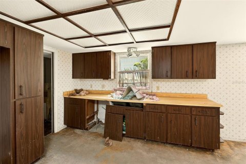 House in Belleair Beach, Florida 3 bedrooms, 181.35 sq.m. № 2148796 - photo 15