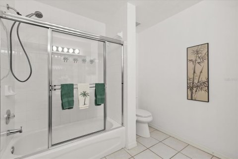 Townhouse in Apopka, Florida 3 bedrooms, 194.91 sq.m. № 1843689 - photo 15