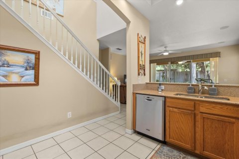 Townhouse in Apopka, Florida 3 bedrooms, 194.91 sq.m. № 1843689 - photo 13
