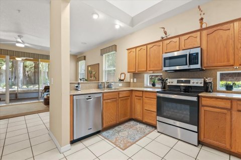 Townhouse in Apopka, Florida 3 bedrooms, 194.91 sq.m. № 1843689 - photo 11