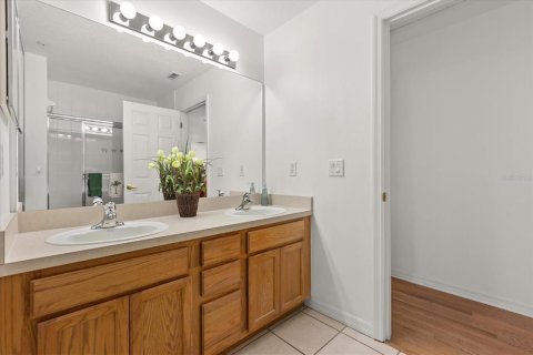 Townhouse in Apopka, Florida 3 bedrooms, 194.91 sq.m. № 1843689 - photo 16