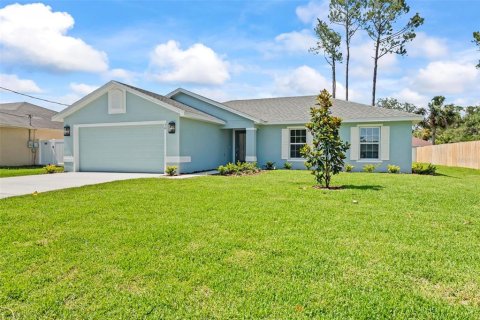 House in Palm Coast, Florida 4 bedrooms, 152.27 sq.m. № 1651038 - photo 4
