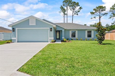 House in Palm Coast, Florida 4 bedrooms, 152.27 sq.m. № 1651038 - photo 3