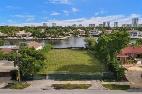 House in Hollywood, Florida 6 bedrooms № 1864479 - photo 2