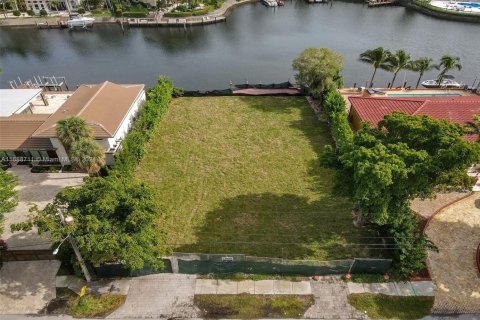 House in Hollywood, Florida 6 bedrooms № 1864479 - photo 15
