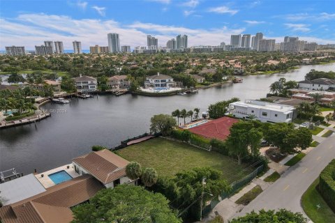 House in Hollywood, Florida 6 bedrooms № 1864479 - photo 17